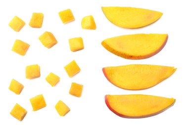 mango dilim beyaz arka plan üzerinde izole. sağlıklı gıda. üstten görünüm