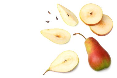 Beyaz arka plan üzerinde izole dilimleri ile armut. üstten görünüm