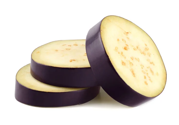 Gesneden Aubergine Geïsoleerd Witte Achtergrond Gezond Voedsel — Stockfoto