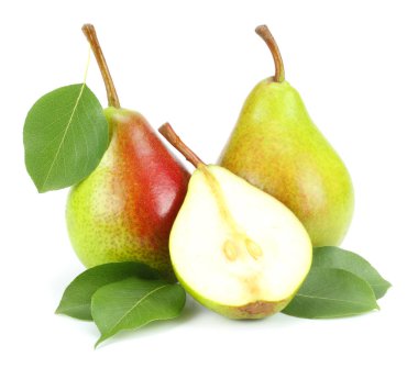 Armut yaprak beyaz zemin üzerine izole