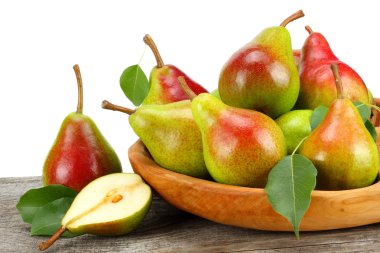 Armut yaprak beyaz arka plan ile eski ahşap tablo