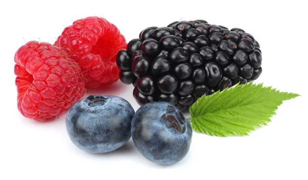 Mix Blueberries Blackberries Raspberries Isolated White Background — Stock Photo, Image