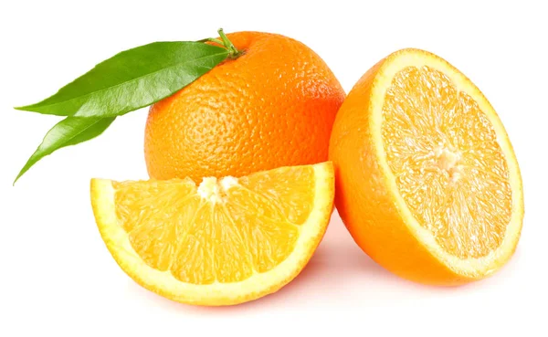 Hälsosam Mat Orange Med Gröna Blad Isolerad Vit Bakgrund — Stockfoto