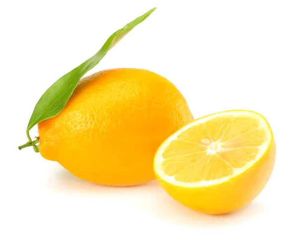 Здоровую Пищу Лимон Зеленым Листом Белом Фоне — стоковое фото