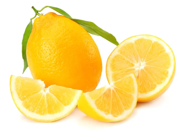 Comida Saudável Limão Com Folha Verde Isolado Fundo Branco — Fotografia de Stock