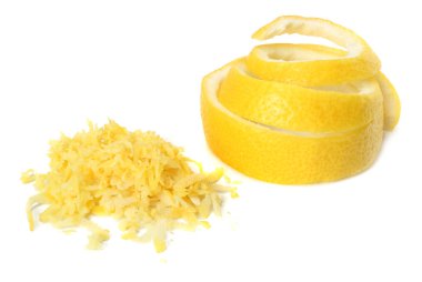 Taze limon kabuğu ve limon tadı beyaz arka planda izole edilmiş. sağlıklı yiyecekler