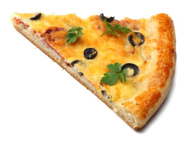Beyaz arka plan üzerinde izole zeytinli pizza parçası. üstten görünüm