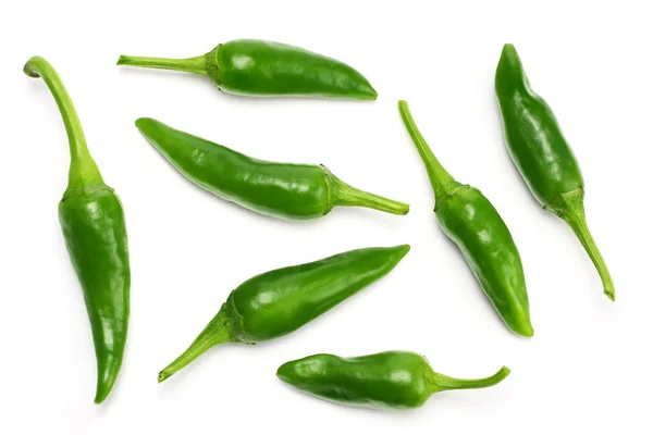 Groene Hete Chili Pepers Geïsoleerd Witte Achtergrond Bovenaanzicht — Stockfoto