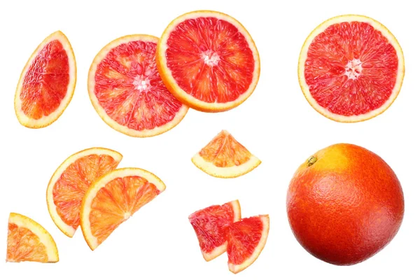 Fruta Naranja Sangre Roja Con Rebanadas Aisladas Sobre Fondo Blanco —  Fotos de Stock