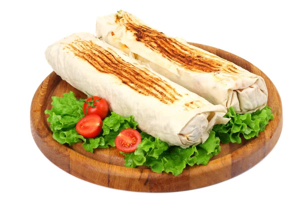 Shawarma con lattuga isolata su fondo bianco. fast food — Foto Stock