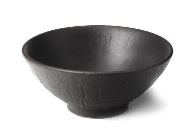 Beyaz arka planda izole edilmiş boş siyah yuvarlak kase 