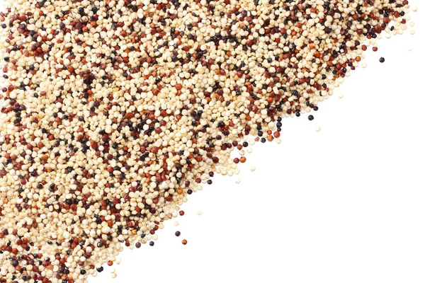 Quinoa isoliert auf weißem Hintergrund. Quinoa-Samen — Stockfoto