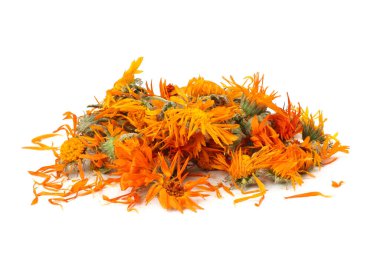 Beyaz arka planda yaprakları olan kadife çiçekleri. Calendula çiçeği.