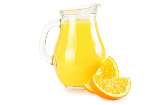 Sinaasappelsap Met Gesneden Sinaasappel Geïsoleerd Witte Achtergrond Sap Kruik — Stockfoto
