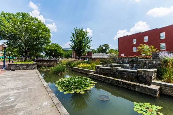 Tarihi Frederick, Maryland Carrol Creek çevresinde turistik gezi