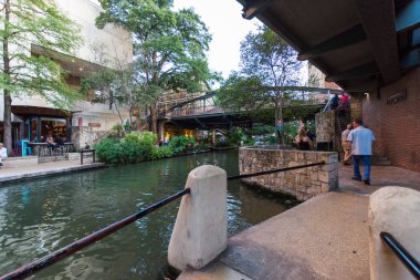 San Antonios turizm hedef Nehri'nin belgesel görüntü Teksas'ta yürümek..