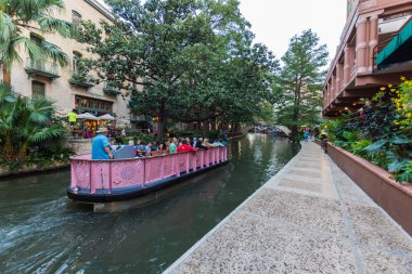 San Antonios turizm hedef Nehri'nin belgesel görüntü Teksas'ta yürümek..