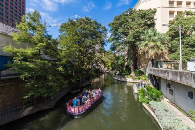 Ünlü San Antonio Nehri yürüyüş Downtown San Antonio, Teksas..
