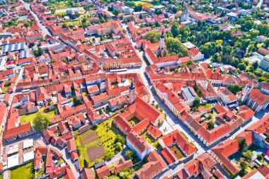 Varaždin şehrin tarihi merkezi hava görünümü, Kuzey Hırvatistan