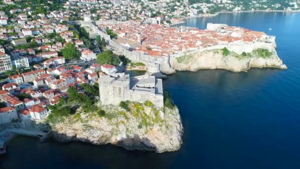 Dubrovniks Historiska Stadsbild Och Sevärdheter Flygfoto — Stockvideo