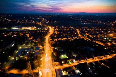 Križevci kasaba hava panoramik gece görünümü, Hırvatistan'ın Prigorje bölge