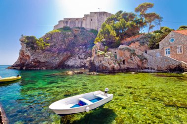 Dubrovnik defne ve tarihi duvarlar ve Lovrijenac fort görüntülemek, turizm Dalmaçya, Hırvatistan