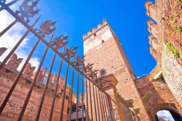 Castelvecchio'yu köprü Adige Nehri, Verona, İtalya'nın Veneto bölgesi turizm ünlü dönüm noktası '