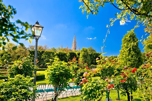 Park Vienna Green Volksgarten Widokiem Ratusz Stolicy Austrii — Zdjęcie stockowe