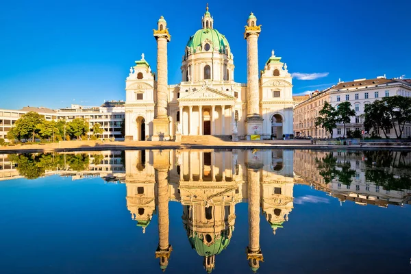 Karlskirche Kyrkan Wien Speglar Visa Huvudstaden Österrike — Stockfoto