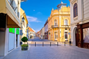Vukovar kasaba Meydanı ve mimari sokak görünümü, Hırvatistan'ın Slavonija bölge