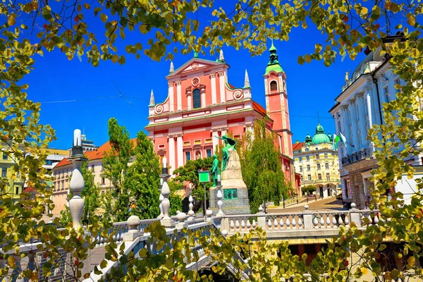 Presern Square Ljubljana Riverfront Genom Leaf Ram Sloveniens Huvudstad — Stockfoto