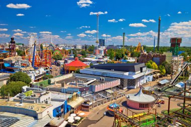 Prater eğlence parkına Viyana Hava görünümünde, renkli Avusturya başkenti