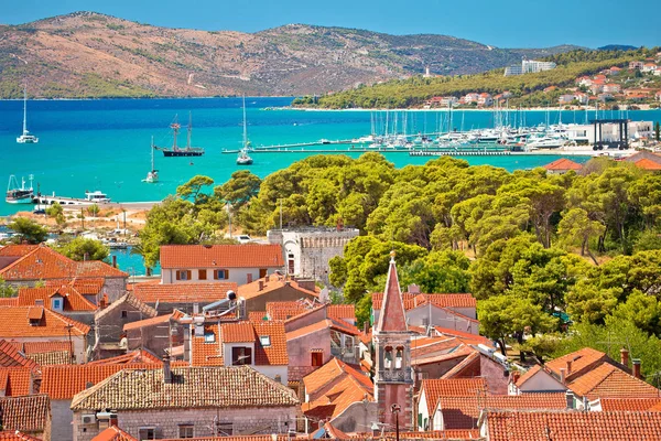 Telhados Cidade Velha Trogir Vista Turquesa Arquipélago Região Dalmácia Croácia — Fotografia de Stock