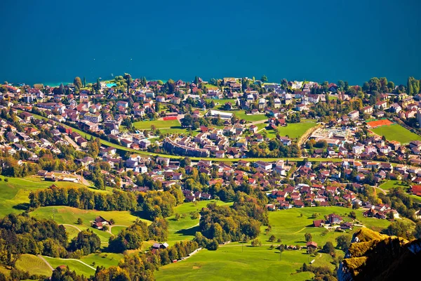 Hergiswil Dorf und Luzerner See Luftaufnahme vom pilatus — Stockfoto