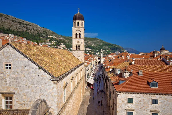 Híres Stradun utcától falak Dubrovnik nézetben — Stock Fotó