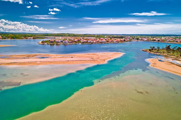 Historiska staden Nin Laguna och Beach sandbankar antenn utsikt — Stockfoto