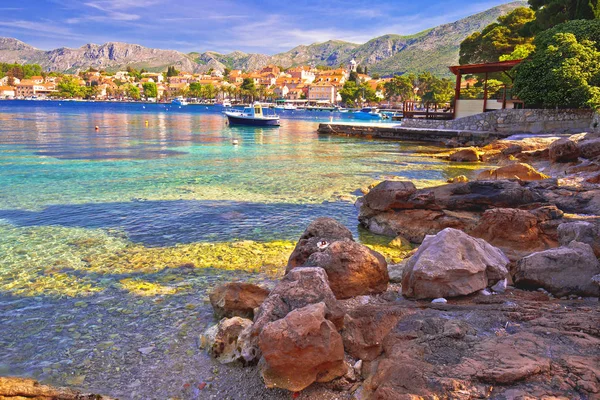 Ciudad de Cavtat colorido Adriático vista frente al mar — Foto de Stock