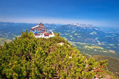 Kartal Yuvası veya Alp l üzerinde kaya üzerinde Kehlsteinhaus saklanma
