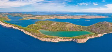 Telascica doğa parkı ve Dugi Otok ada aer yeşil Mir gölü