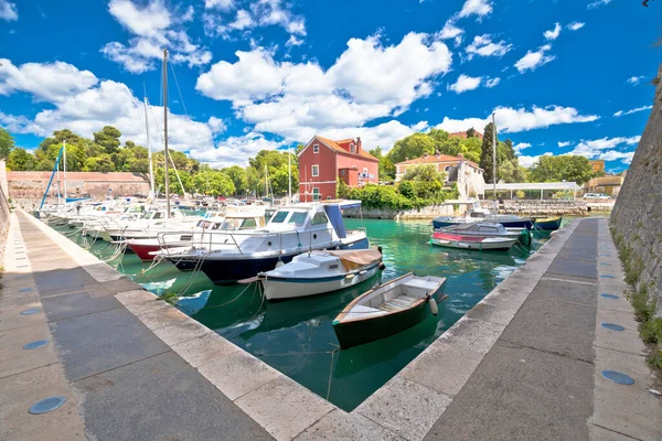 Det Zadar Historisk Fosa Hamn Vik Zadar Båtar Och Arkitektur — Stockfoto