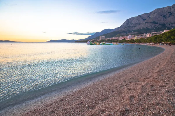 Makarska Çakıl Taşı Plajı Biokovo Dağ Gün Batımı Manzarası Hırvatistan — Stok fotoğraf