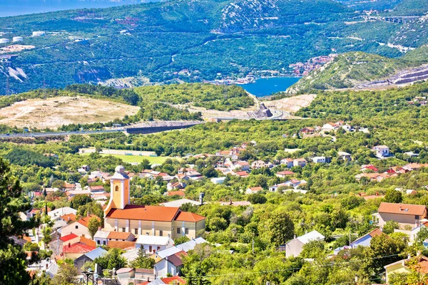 クロアチアのRijeka地域のKvarner湾の景色の上のHreljin村 — ストック写真