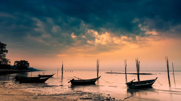 Fishermen Boats Awakening Sunrise — Stock Photo, Image