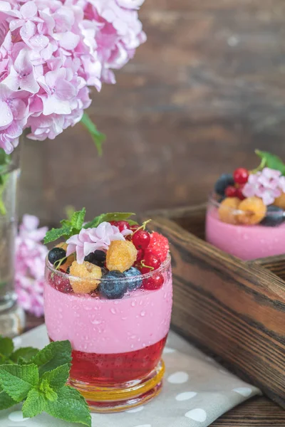 Multivitamin Summer Berry Delicious Panacotta Sweet Food Raspberries Blueberries Currants — Stock Photo, Image