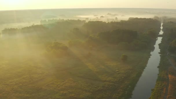 Vista Aérea Sobre Vale Com Névoa Nascer Sol Drone Lento — Vídeo de Stock