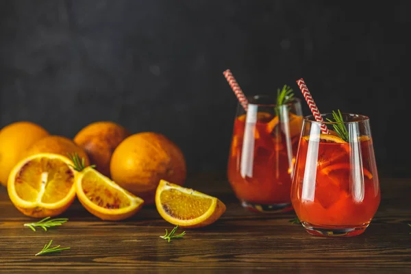 Two Glasses Campari Gin Spritz Cocktail Sweet Touch Bitter Campari — Fotografia de Stock