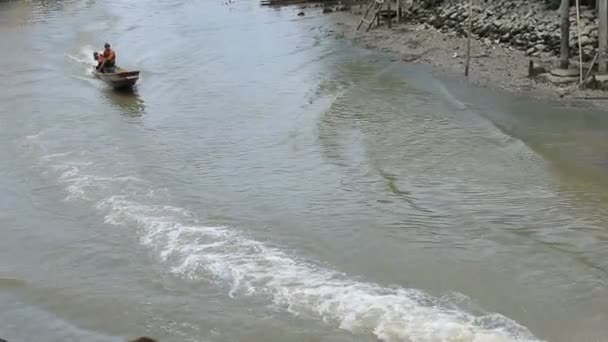 Aldeão Klong Kon Samuthsakorn Tailandês Velejando Barco Cauda Longa Canal — Vídeo de Stock