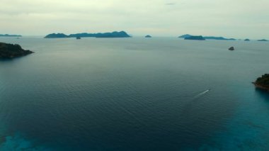 güzel beyaz deniz kumsal Florida'da oo phee Adası andaman Denizi sınır Tayland ve myanmar