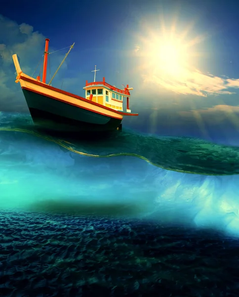 渔船漂浮在戏剧性的海洋水平 — 图库照片
