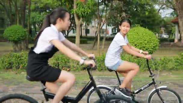 Couple Asian Teenager Biking Home Village Park Relaxing — Stock Video